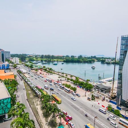 Mts @ Marina Court Resort Condo Kota Kinabalu Bagian luar foto