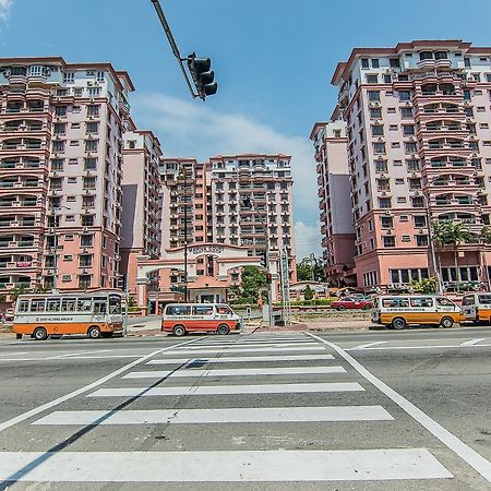 Mts @ Marina Court Resort Condo Kota Kinabalu Bagian luar foto